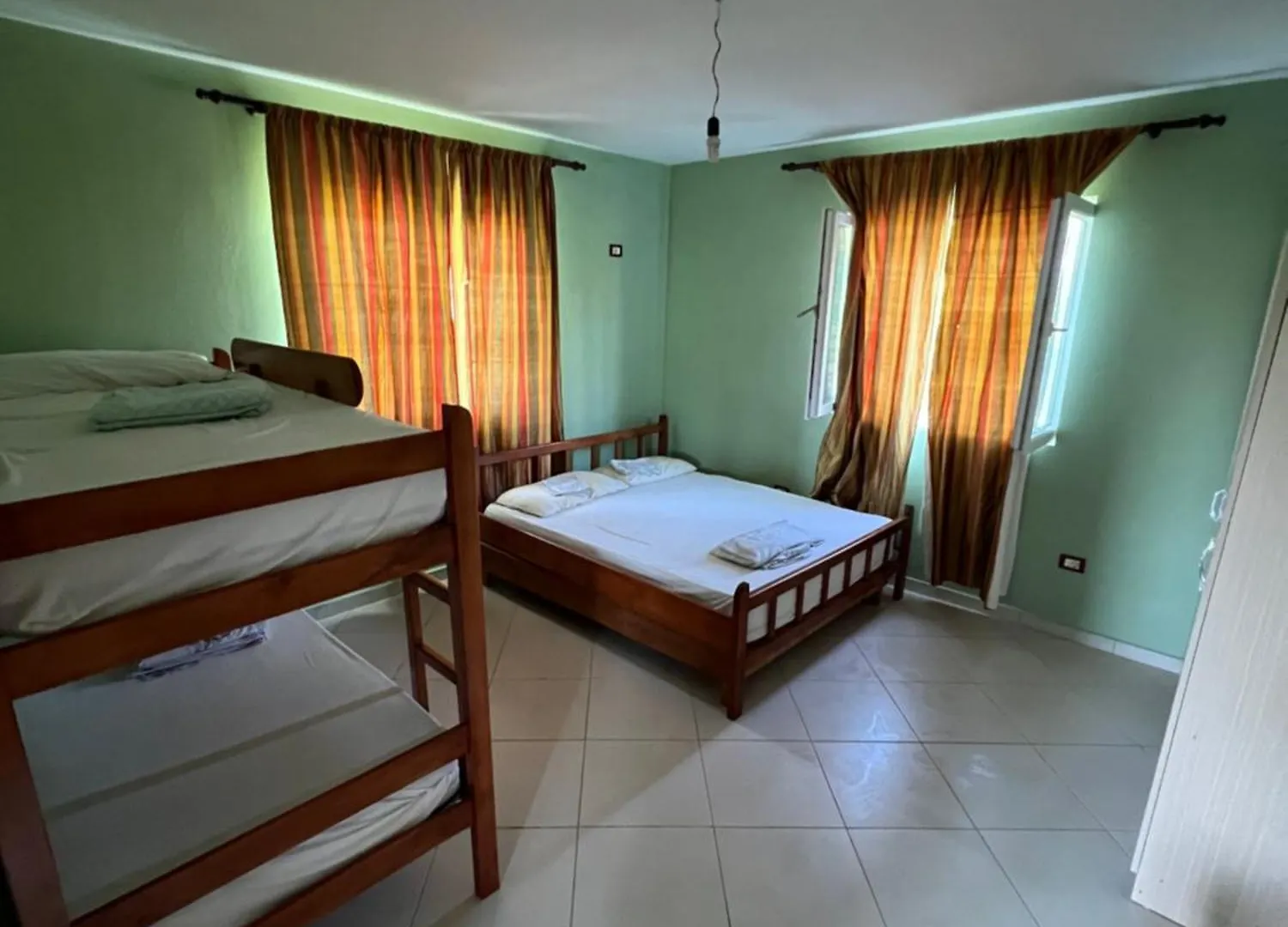 The White Villa Hamallaj 0*,